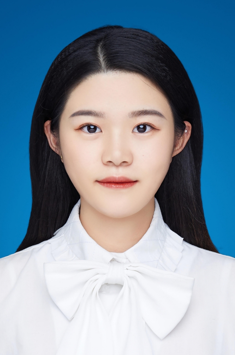 唐家卉.jpg